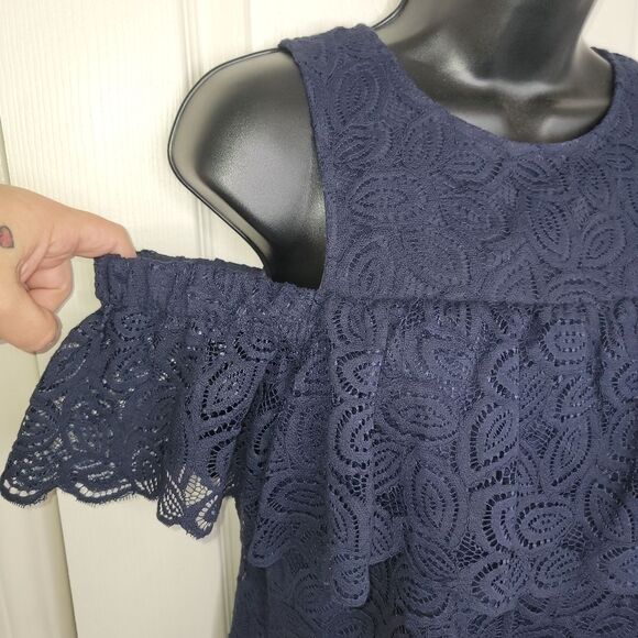 Ann Taylor navy blue cold shoulder lace dress size 6 - Picture 3 of 7